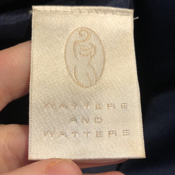 Watters and Watters Mother of the Bride 2 piece suit - Picture 5 of 10